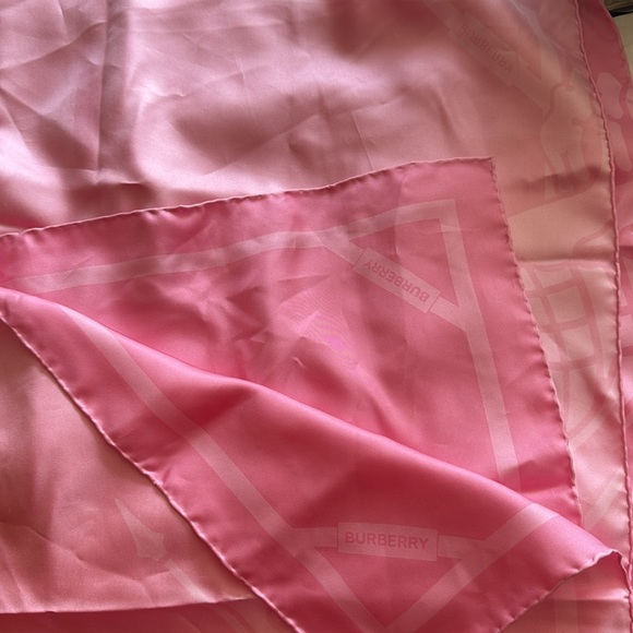 Burberry Equestrian Knight Wraparound Scarf - Picture 2 of 4